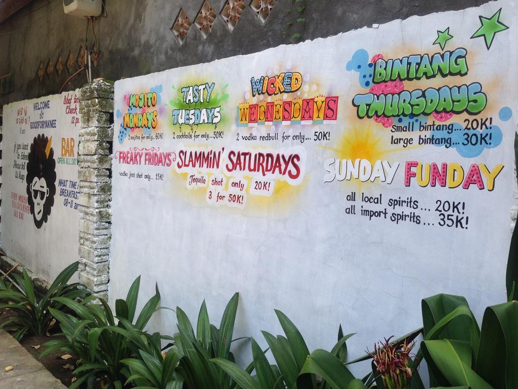 Good For Ya Knee Hostel & Bungalows (Adults Only) Gili Trawangan Exterior photo